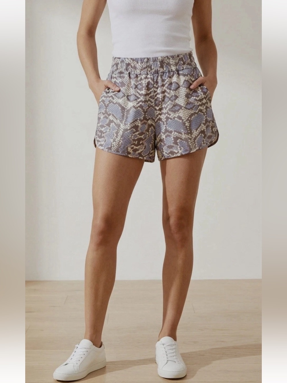Iodice Elastic Waist Pockets Lilac Snake Print Boxer Shorts Sz Medium